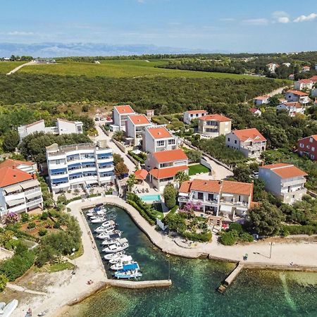 Apartmani Sollei Petrčane Exterior foto