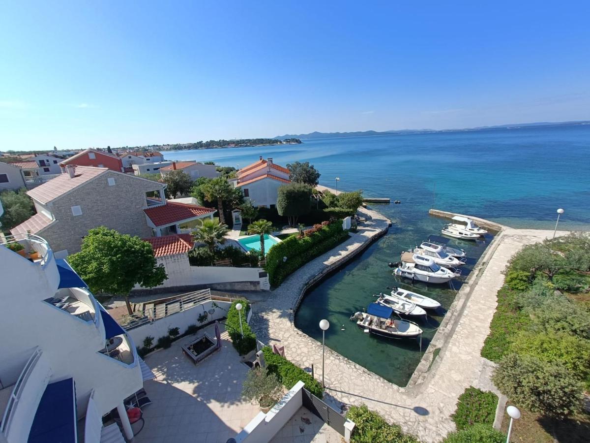 Apartmani Sollei Petrčane Exterior foto