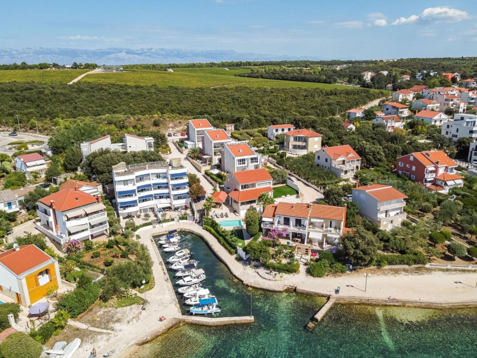 Apartmani Sollei Petrčane Exterior foto